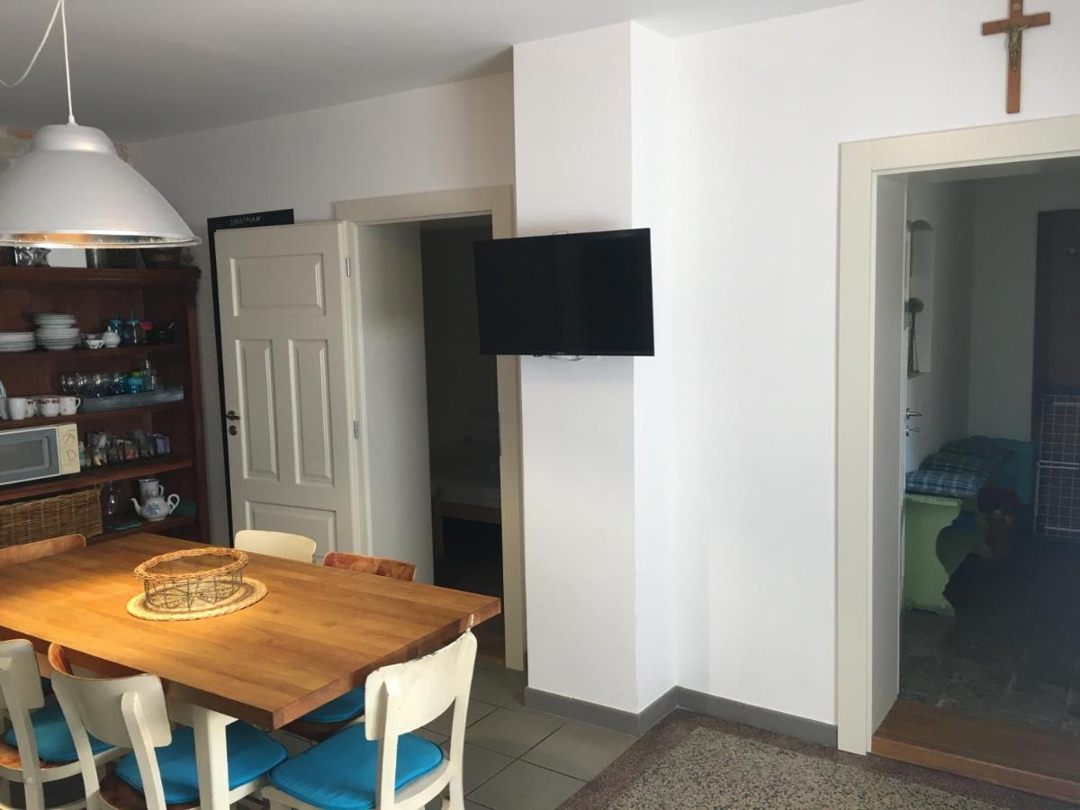 Apartman Ve Dvore Ratiskovice ภายนอก รูปภาพ